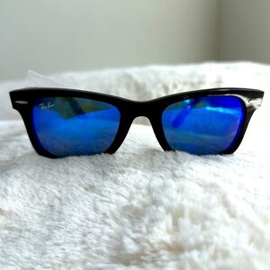 Ray Ban Wayfarer Classic Black with Blue Flash Chrome lens. New